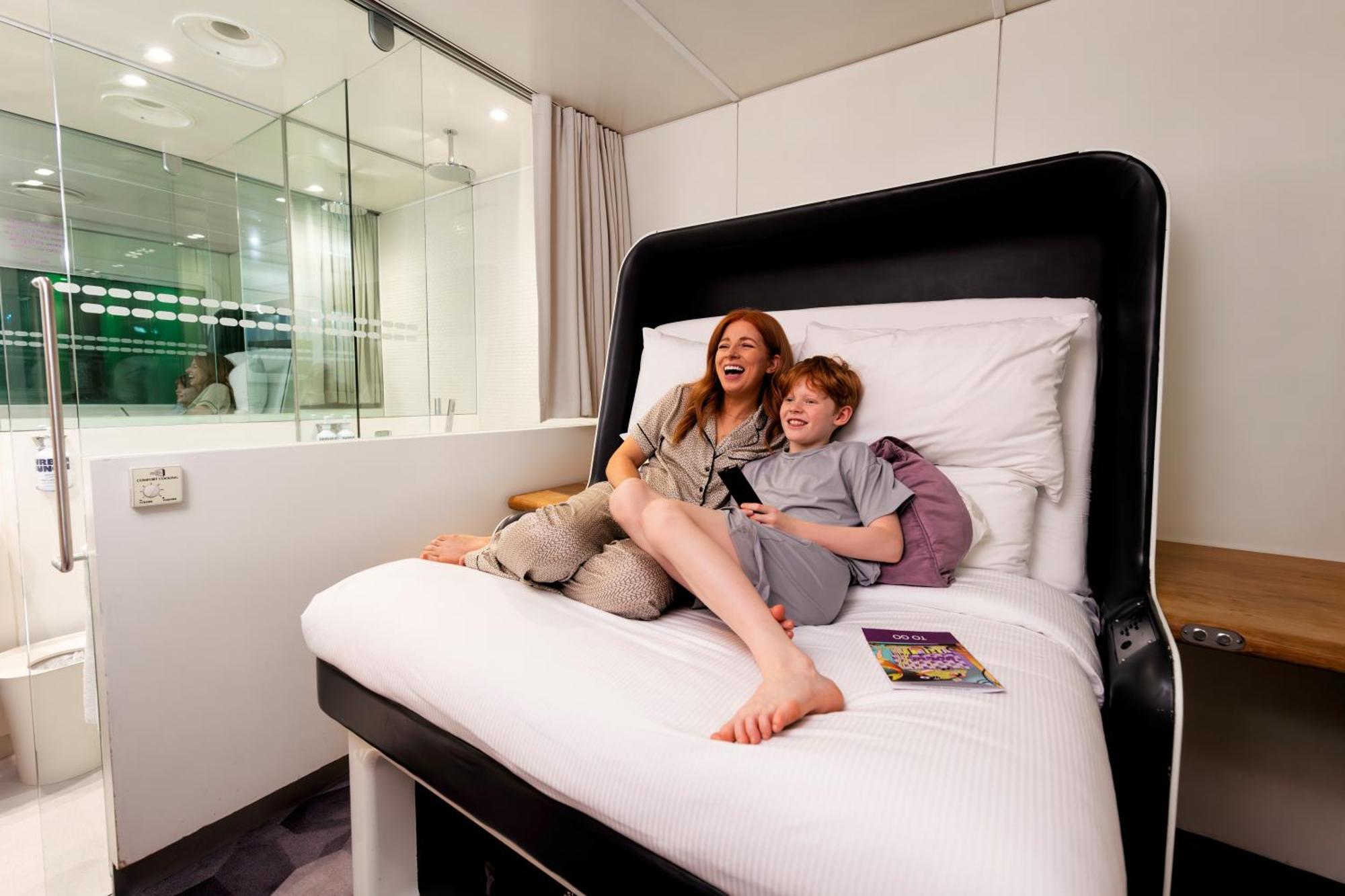Yotelair London Gatwick Airport Horley Exterior foto
